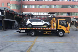 鱼台汽车紧急补胎换胎救援